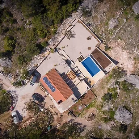 Luxury In With Pool *