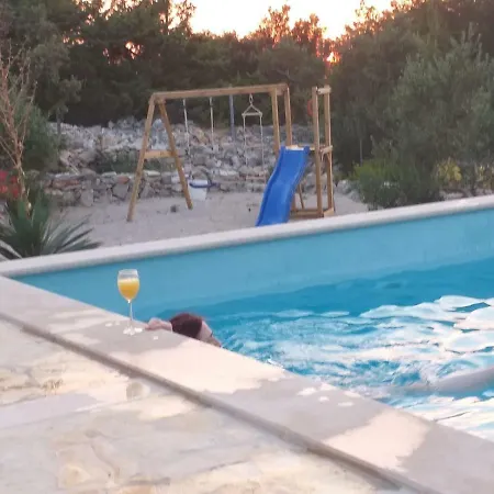 Luxury In With Pool Villa